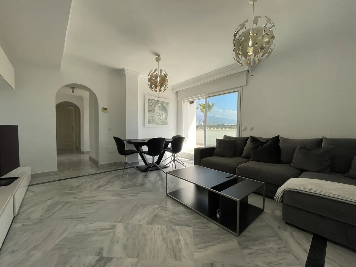 1b455f82-2903-43da-8a79-6497f9c9ab83