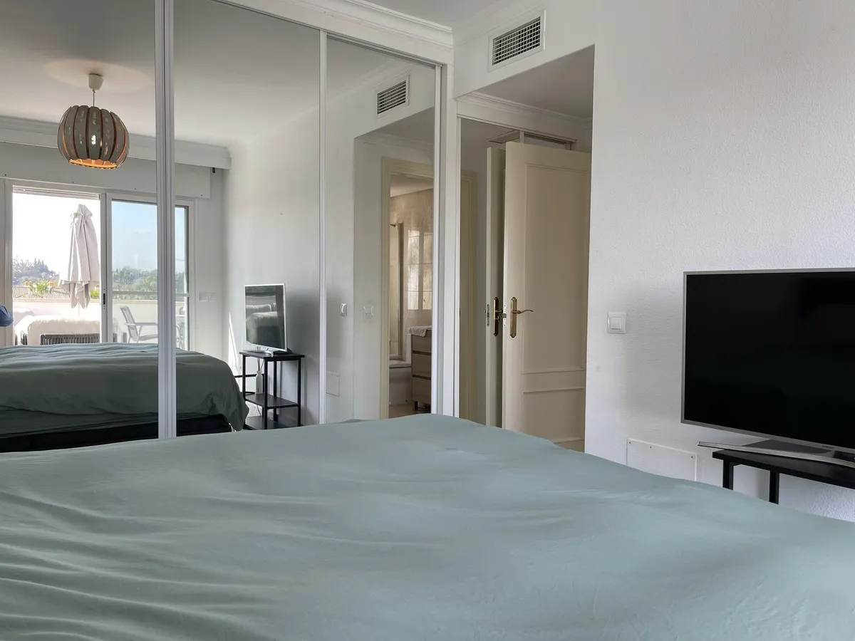 5779627f-fea5-4dba-8313-d0205aaf541b