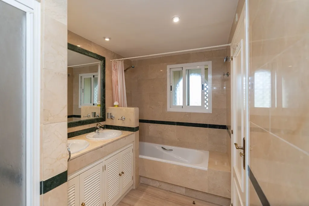 176049c9-90bc-4495-b7cb-72689de59a68