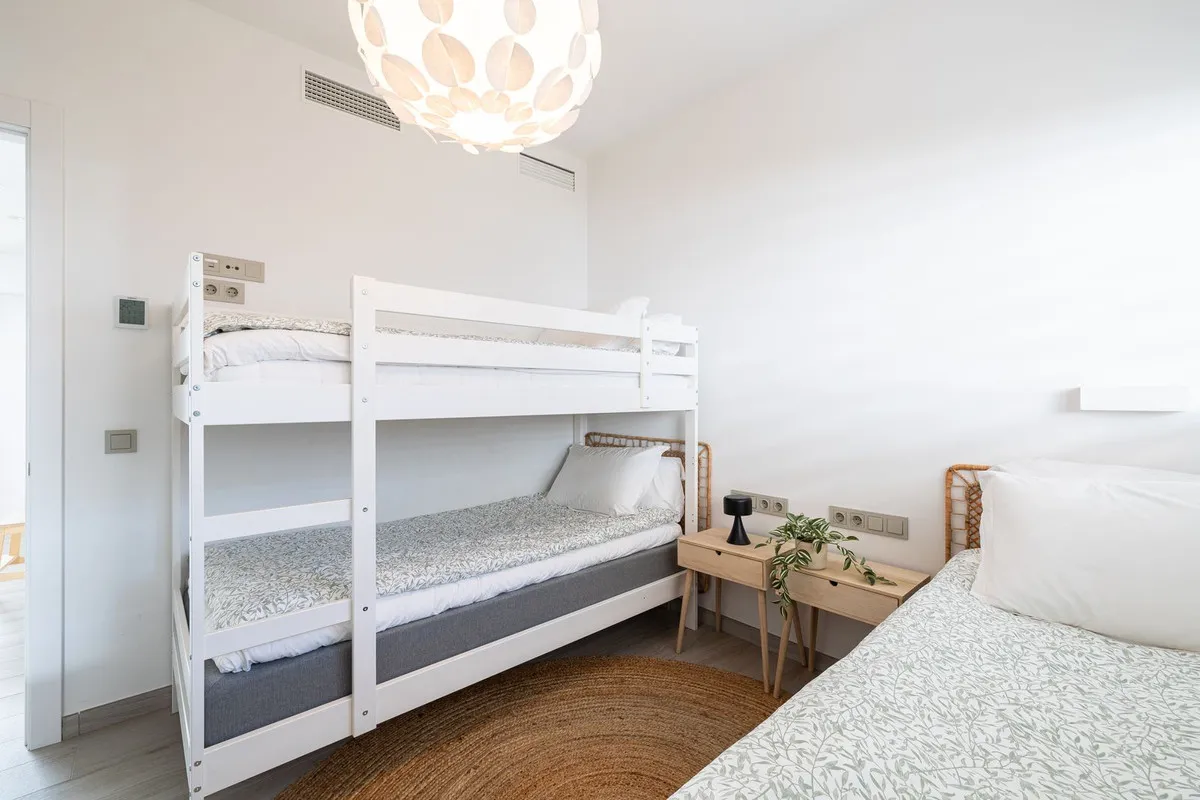 0053a591-2b14-4e15-a52f-823812e17870