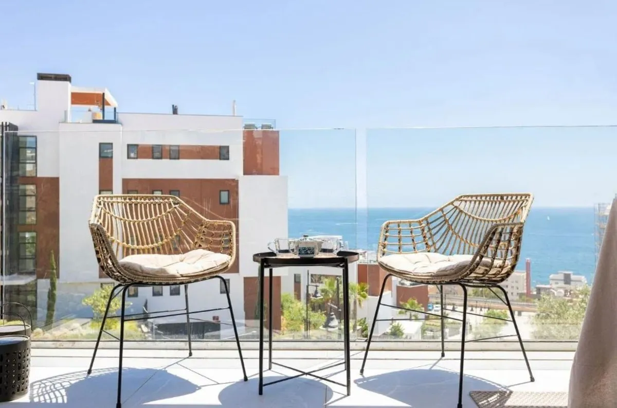 6753b497-6f87-489c-86a2-a8b50c4bd743