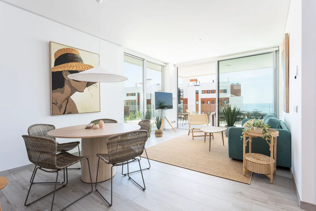 71026cc9-5801-4336-928d-5138c4cf8f5f