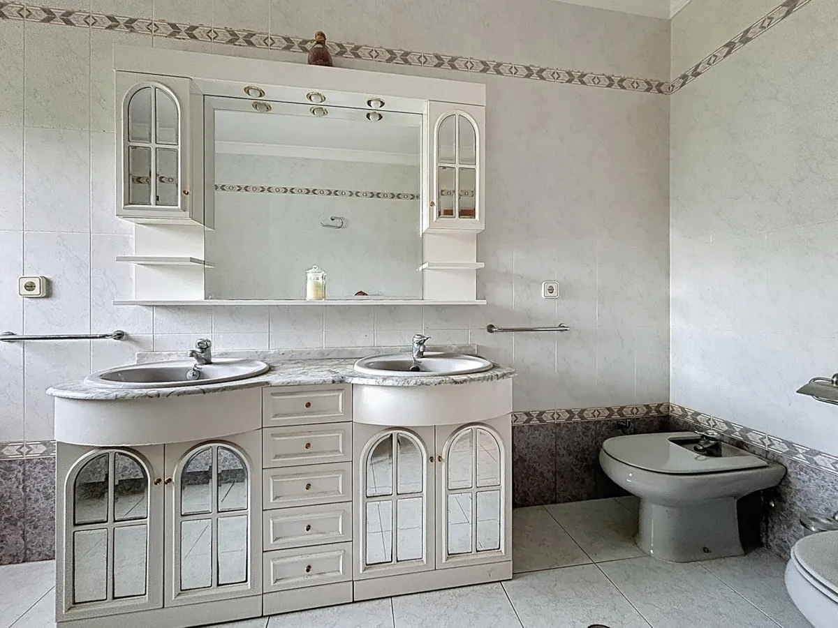 13c138af-b83b-45a5-92f0-b133ae07a125