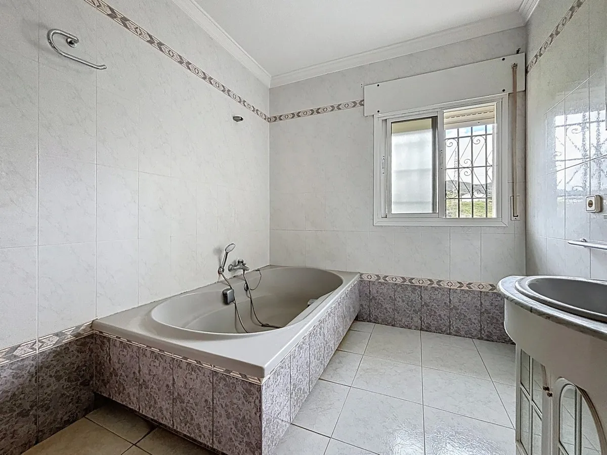 b1103e65-c455-4239-910f-55ef86ca6dc4