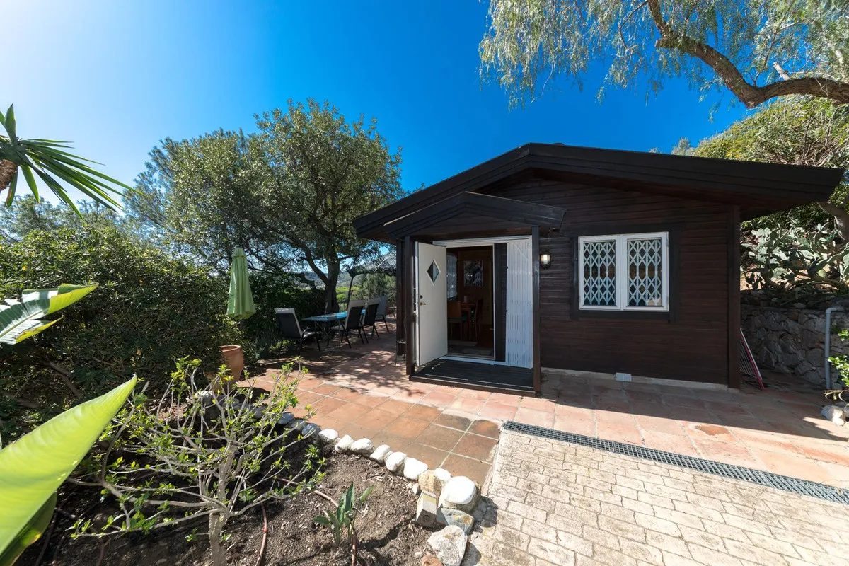 59a356bb-5bf4-43a1-93c6-d42fb75b4540