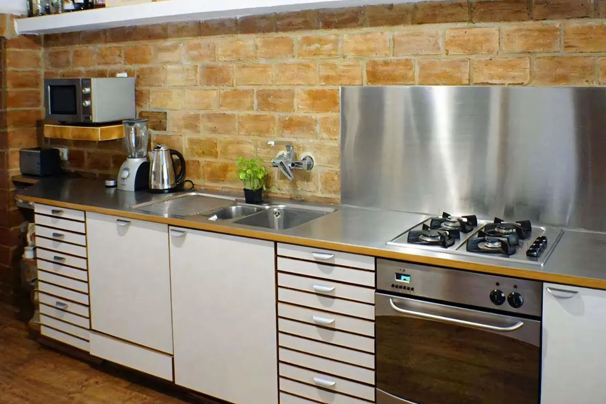 7aff0182-c023-40ab-abf5-aac3a80ea5b0