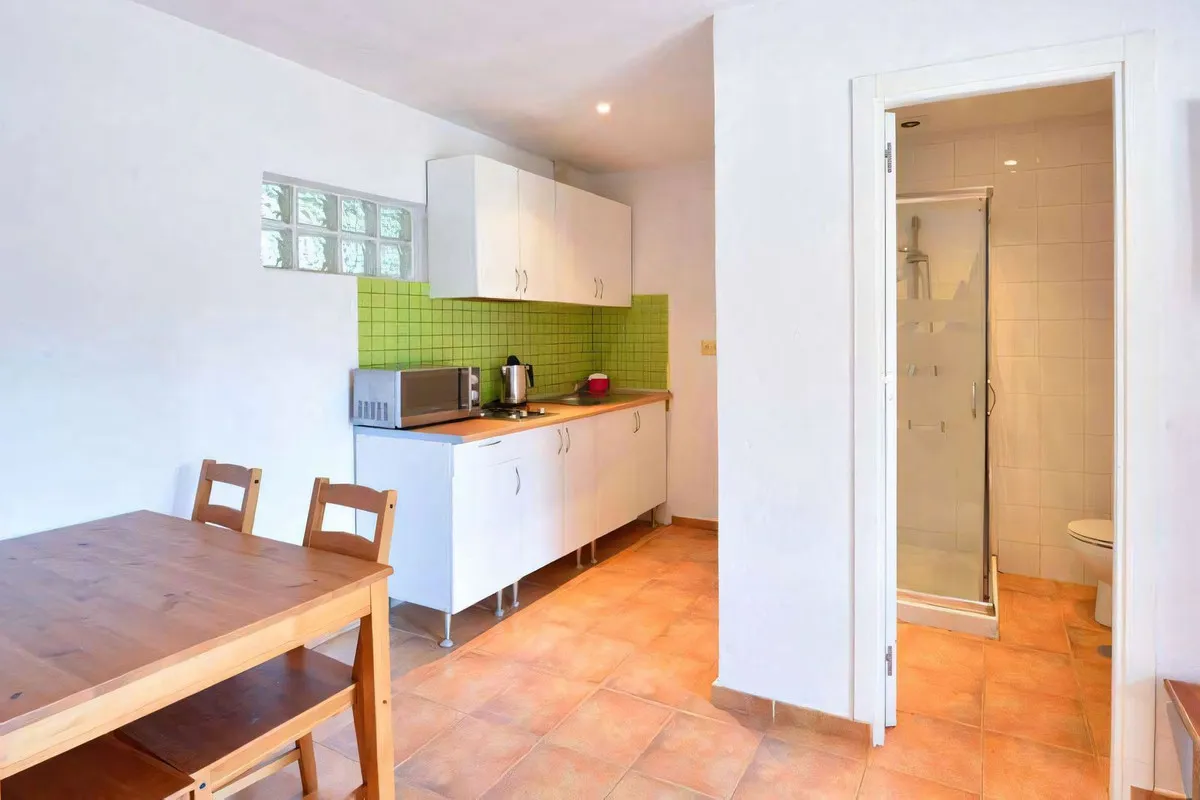 b1bb0a4a-8c91-4076-8296-68b0339d1863