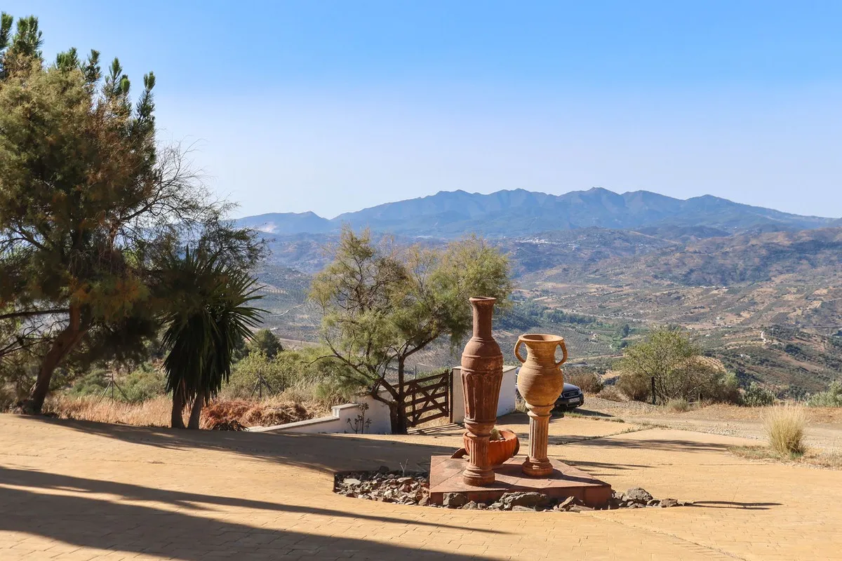 4149f326-5927-4088-a12e-081d09bcccae