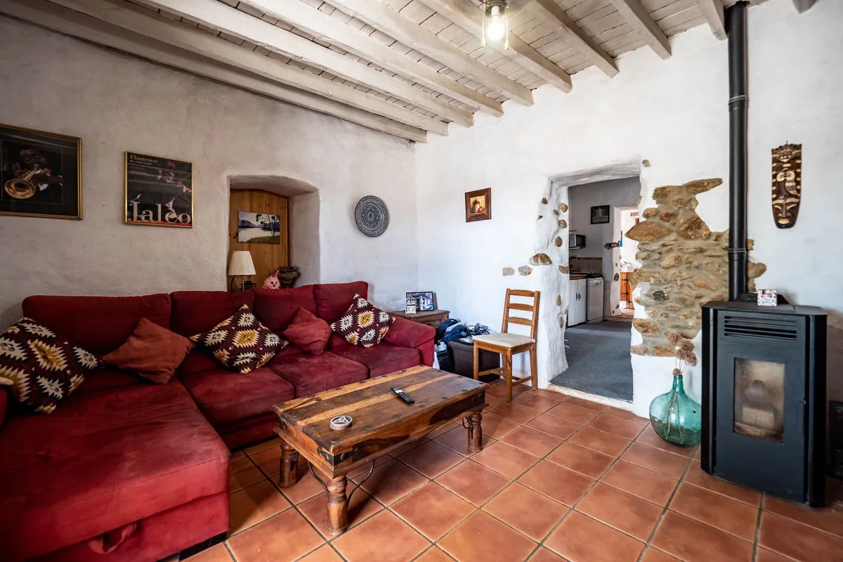 0e26559f-95b2-48c2-a1f0-ed8187596c0b