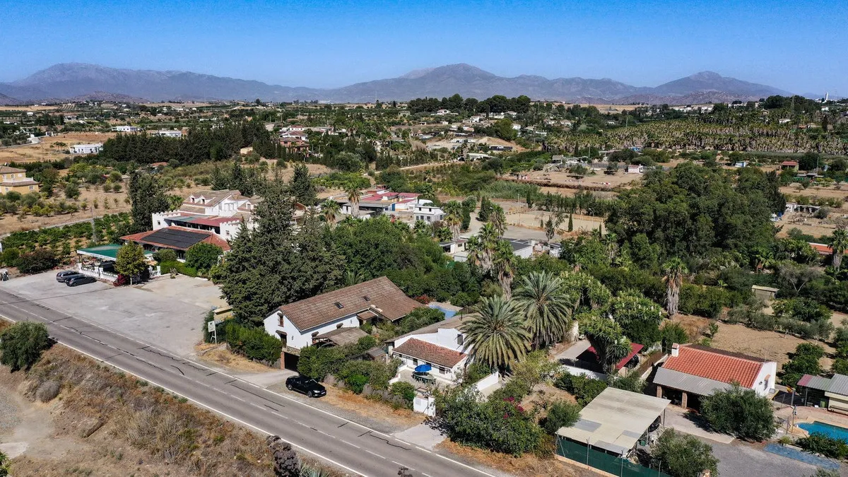 3ea3efe5-5d1b-4580-8a16-155e37c92189