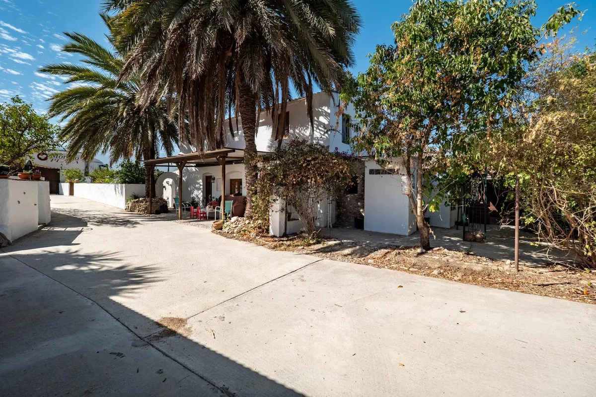 606f5c47-dc3d-4743-b034-a163b8b9342c