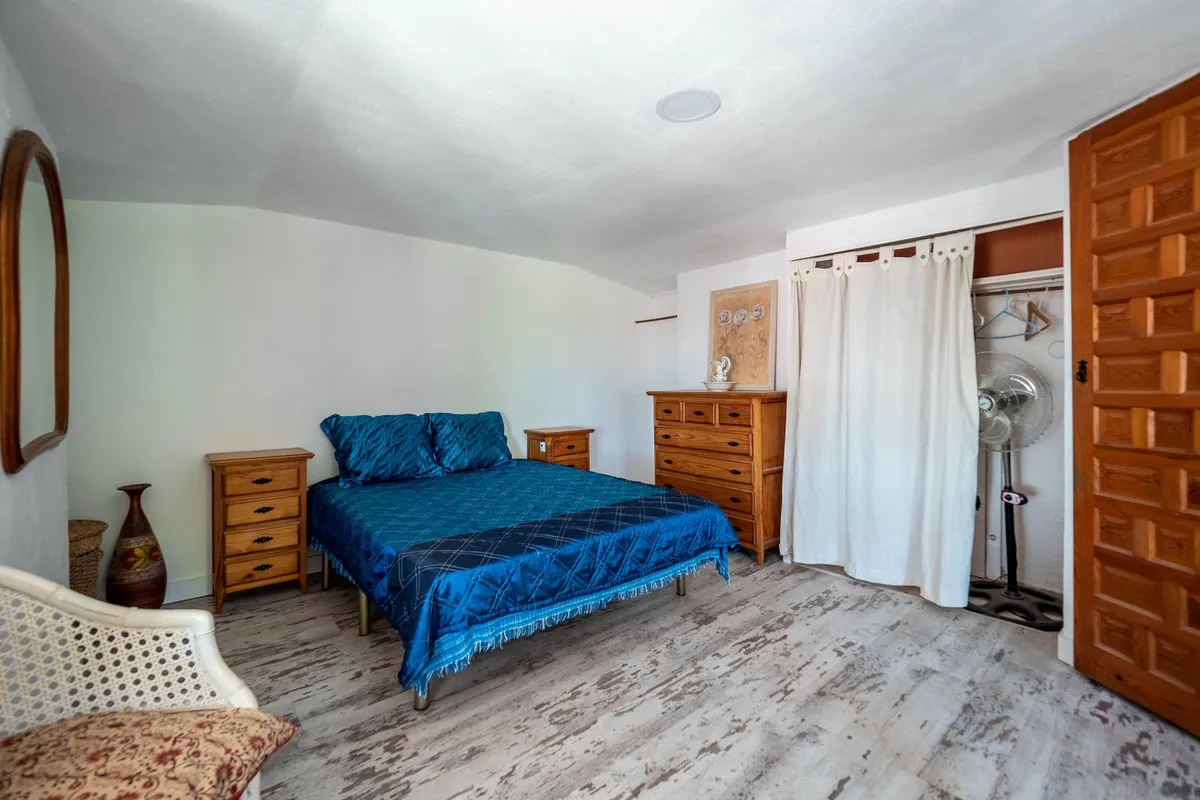 a01429c9-a7d1-4487-bf2c-d142a26c6f49