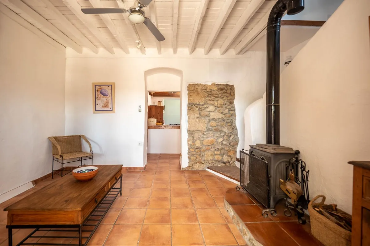 d772bdcb-373d-4d6b-a4e9-4b58bf14443a