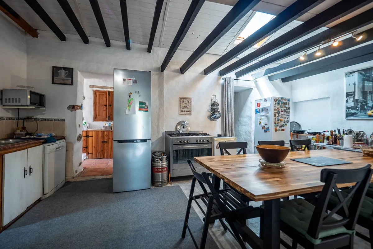 dc57d894-144d-4a6f-b4fb-a1f0f4bb68d9