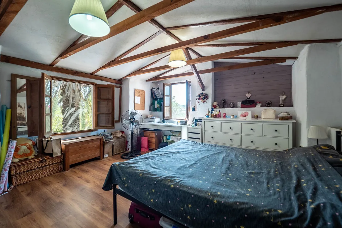 dfb8f397-942e-4878-84c0-1fe3c8ae5c2a