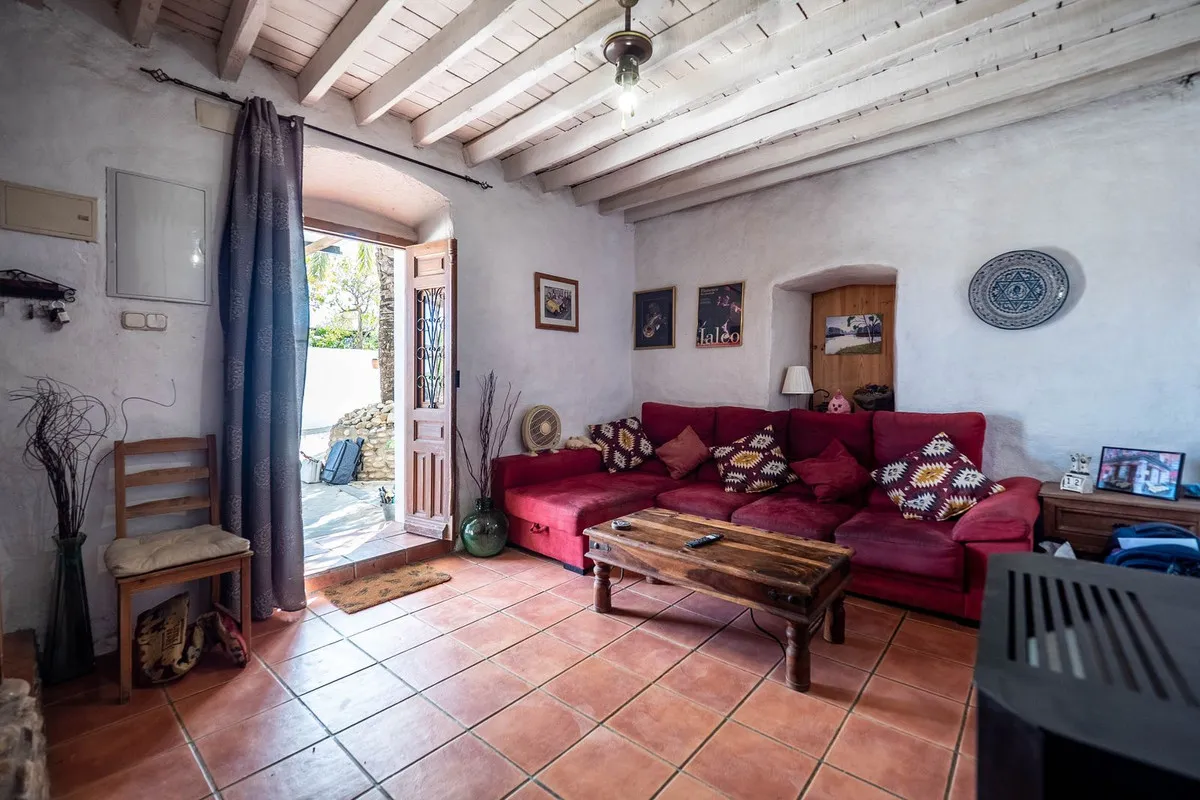 fc7df104-2fb5-4584-ac2b-169d57031020