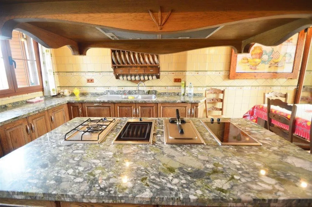 238b0bcf-52e1-44ae-9f44-85f12eda2af4