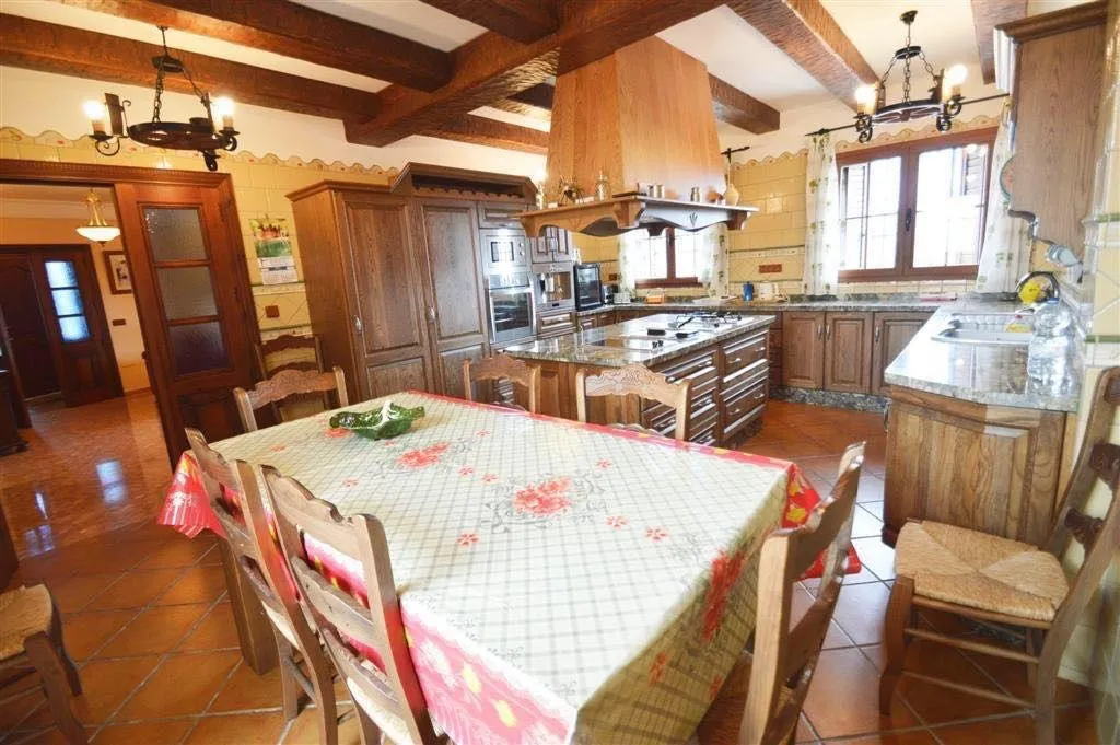 50ee7303-621b-4a1d-b09d-96f2c841cade