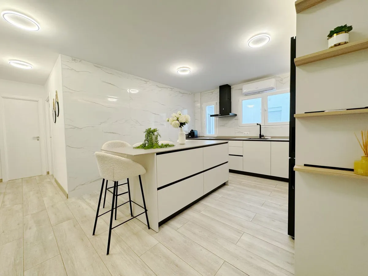 2f64a49d-2688-4ab9-ad08-51a4b4e1adf5