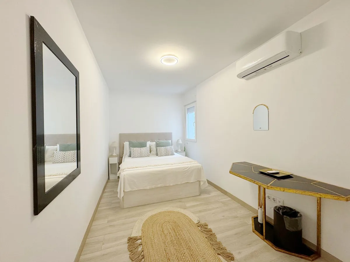 a40785dc-9ba5-4119-b7f7-d0ead9ba5008