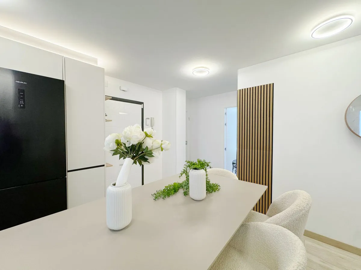 b0522915-4db9-43b9-af73-56b304bcd530