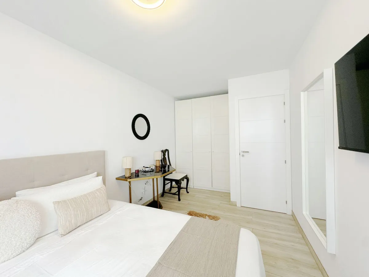 bd082dbd-b08b-435b-8c2c-d07fe2f51c24