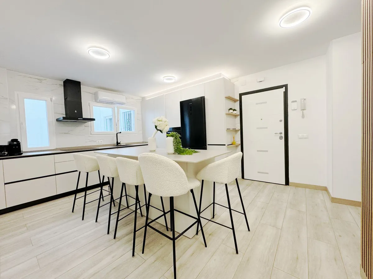 dec57515-10b0-4db7-bb80-4c8f7667466f