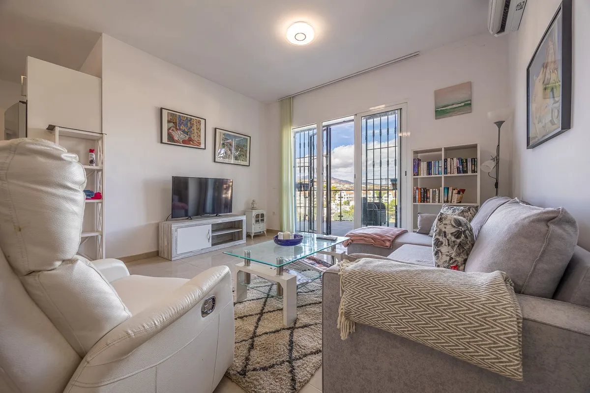 1f7b9e32-fd74-406d-bc72-d582d71b115c