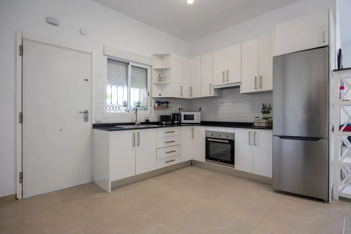 5921d1fa-825c-425f-8399-ca84ba771a94