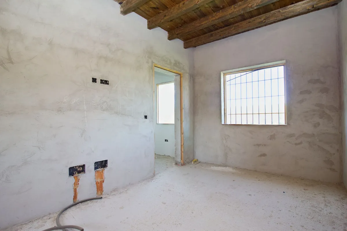 b25528d4-ee22-45e8-af96-19fa94e30952