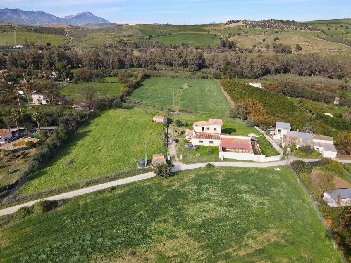 e5c8f93d-bcd1-47cc-be37-022145b54978