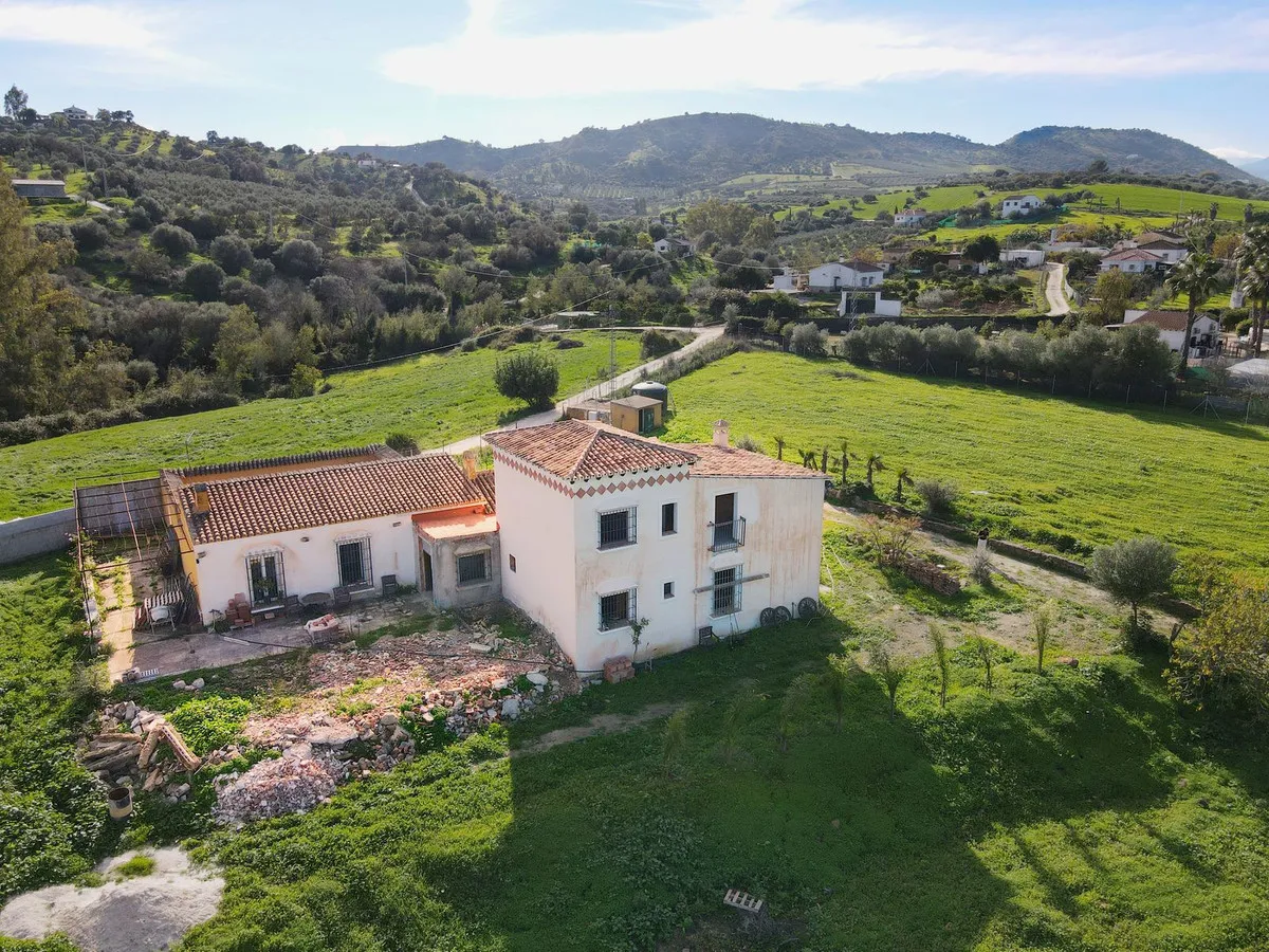 f8ae7be9-486c-4a76-b9c5-77e89a679697