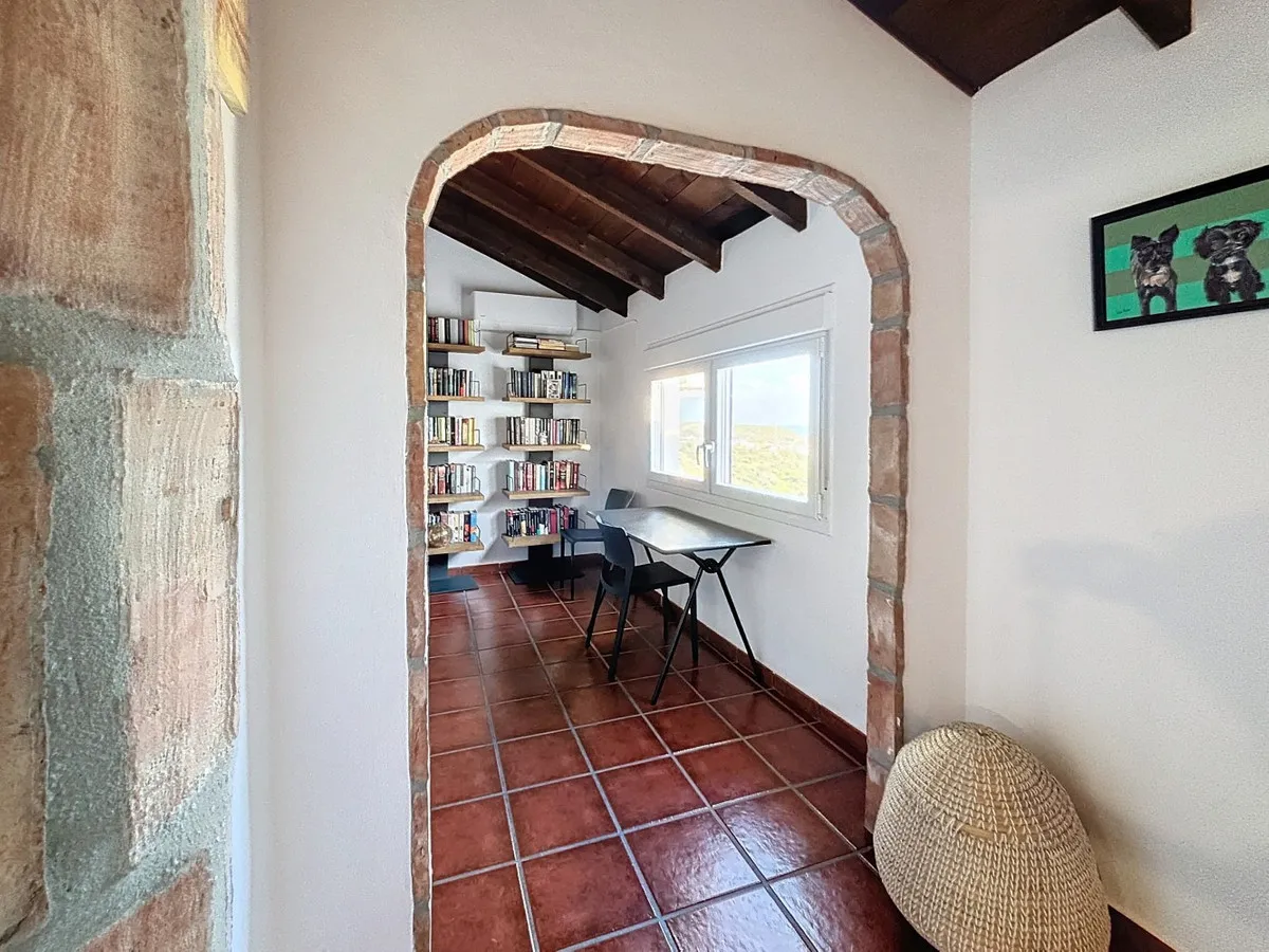 331884f1-4475-4cc1-baf9-f1d3f32c3985