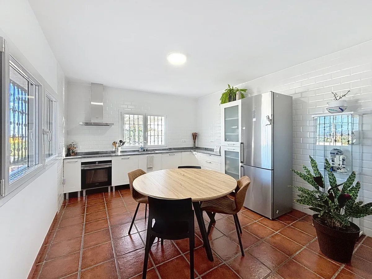 77a33883-00f4-456d-9cf5-1a86b6c1cae5