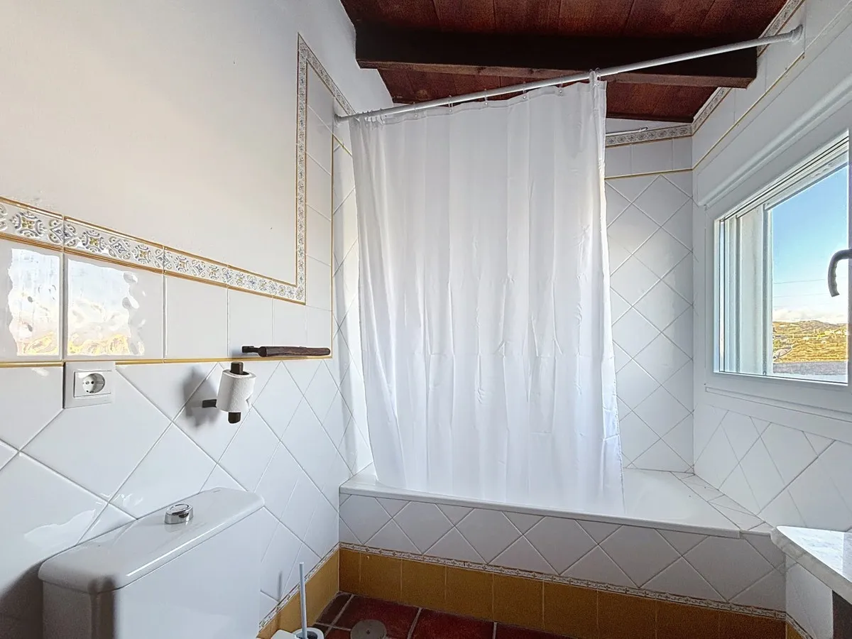 8244b9e4-802f-49aa-8cc8-cb26d62a6a37