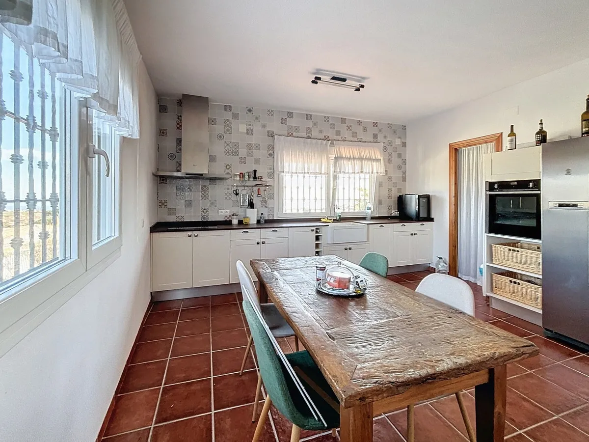 b0c99a3a-86b8-4299-b7e6-c9e4672b89bb