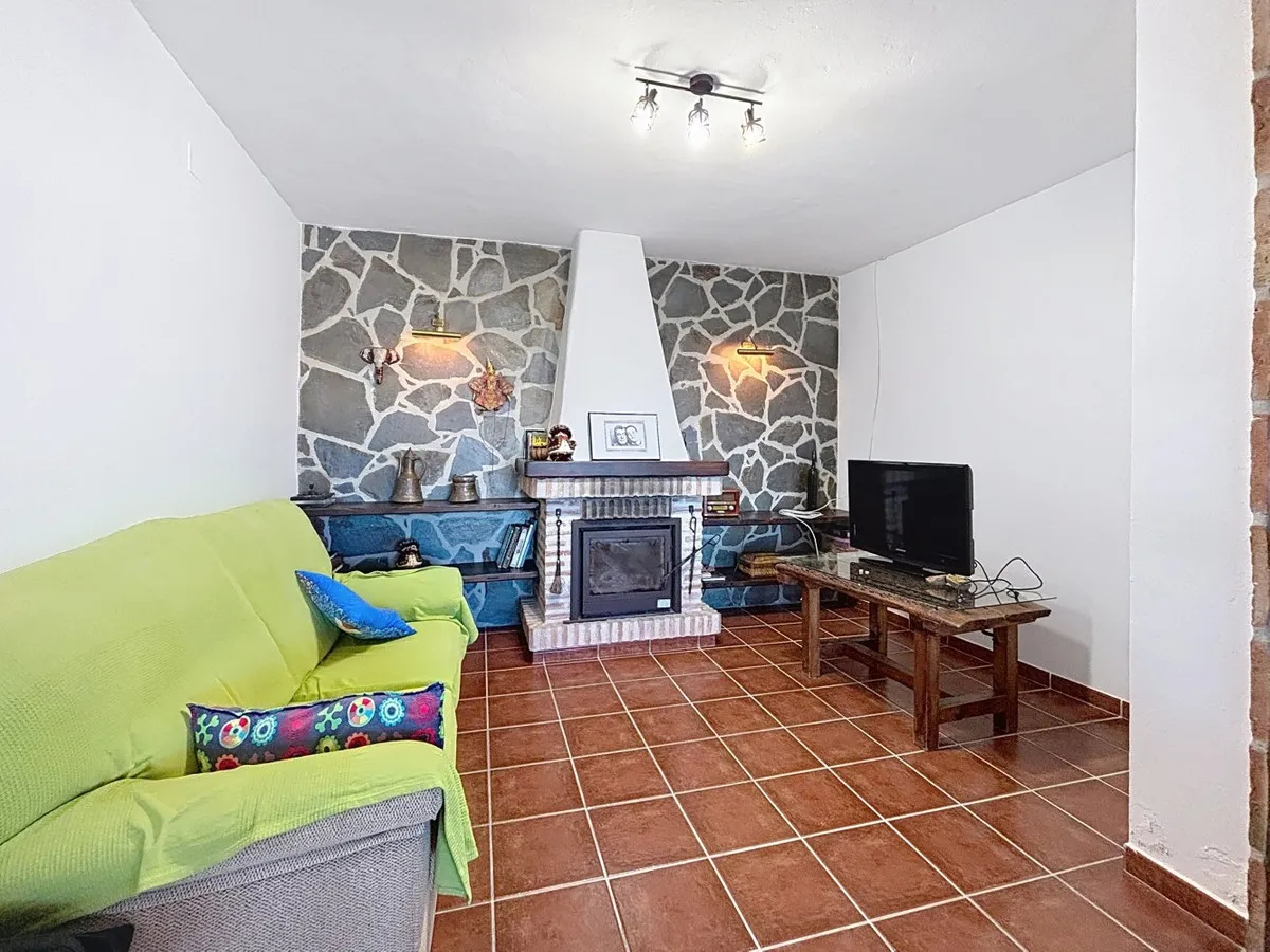 deb09795-acbe-4baa-8ca5-c759d2f3db9a