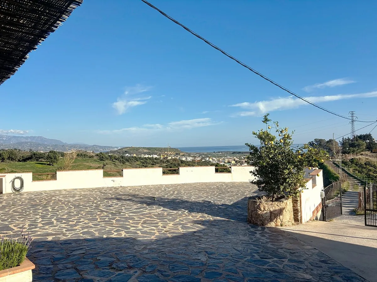 f164661d-9572-4dc8-a6d8-140dfca9ee8f