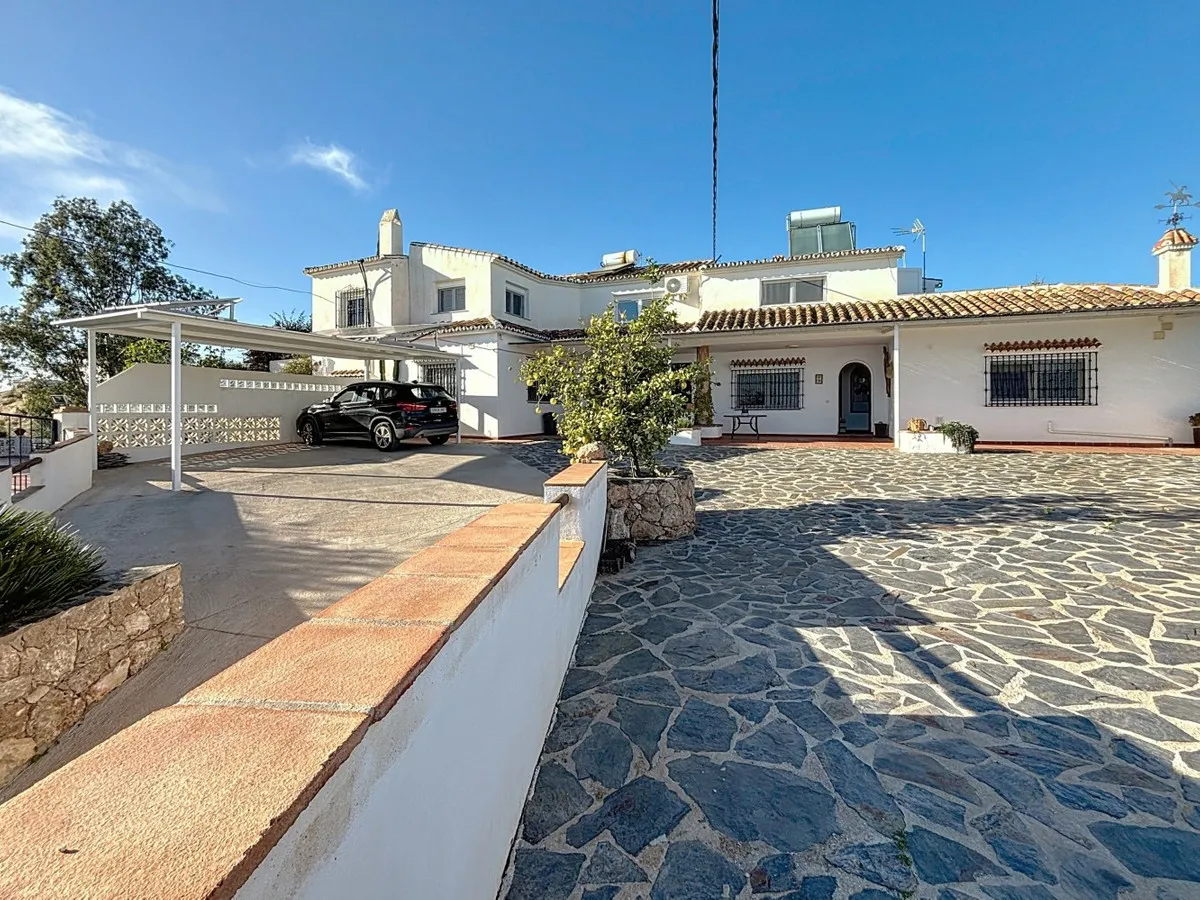 f1c354c4-0f37-49c5-8497-50431fab179b