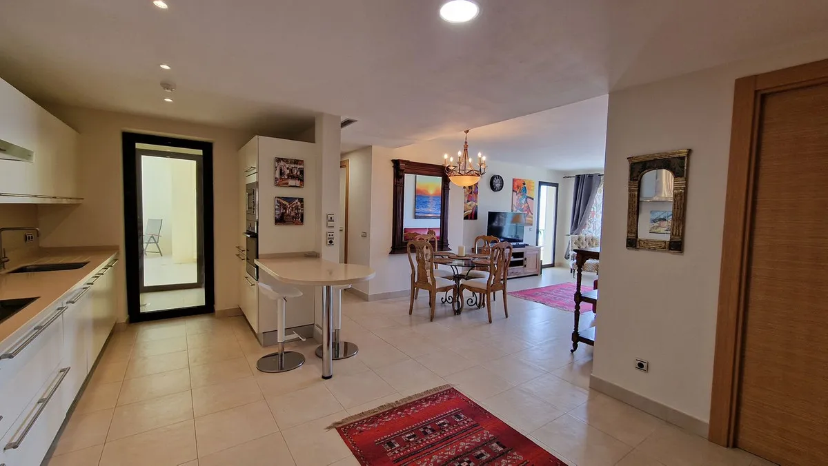 38fd6fa7-0d9c-4aaf-885d-686869b777e4