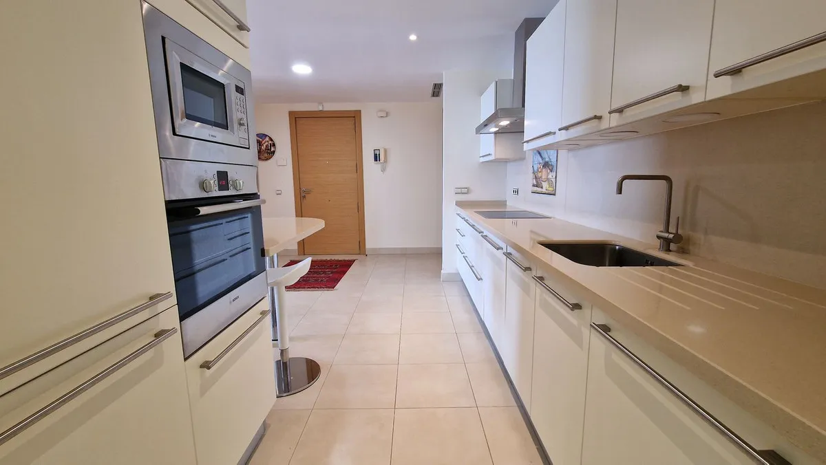 7144da74-dcd2-4173-b95c-6a86c7ee5012