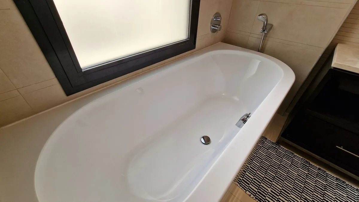 d20ad589-af1f-455f-8f91-0981405dc297