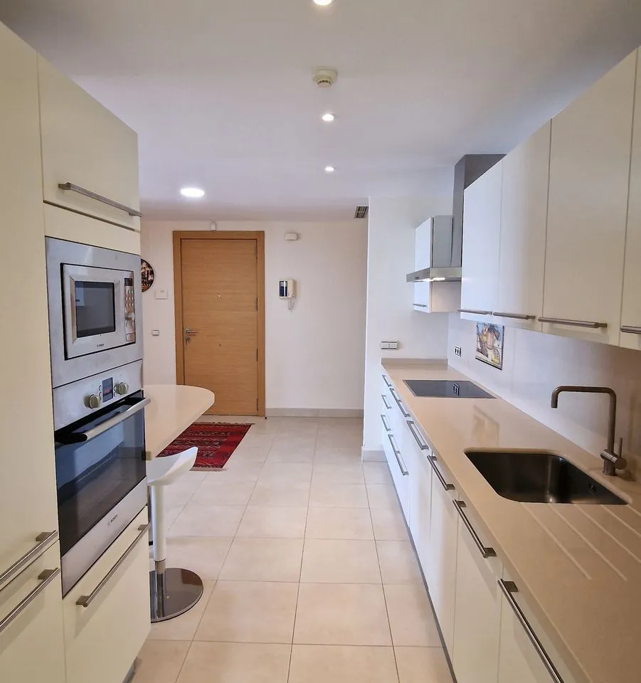 d22e76c3-248e-4834-b991-bcad50f8ae64