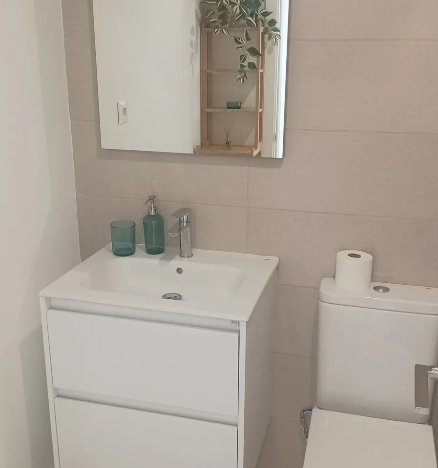 00448631-61db-4f4a-9d40-f8f4df2713f3