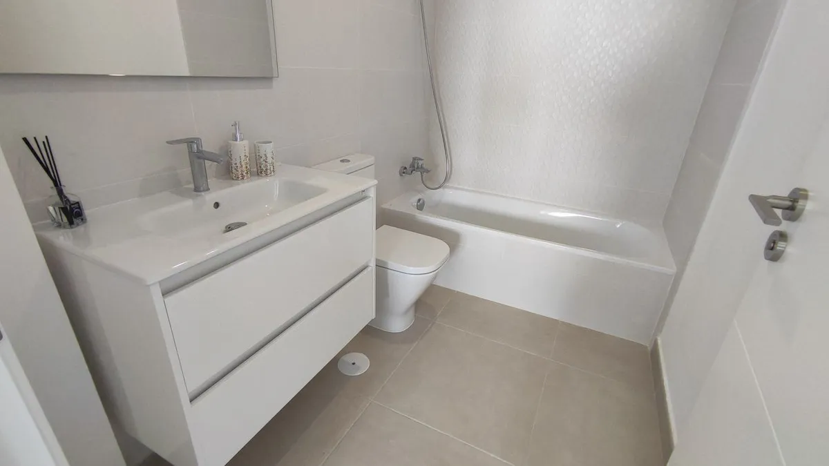 894abf5d-30d9-4f74-81a6-d044531c4724