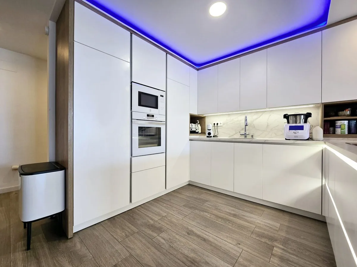 2097628c-40b2-4b7f-ae74-e76f0f16245e