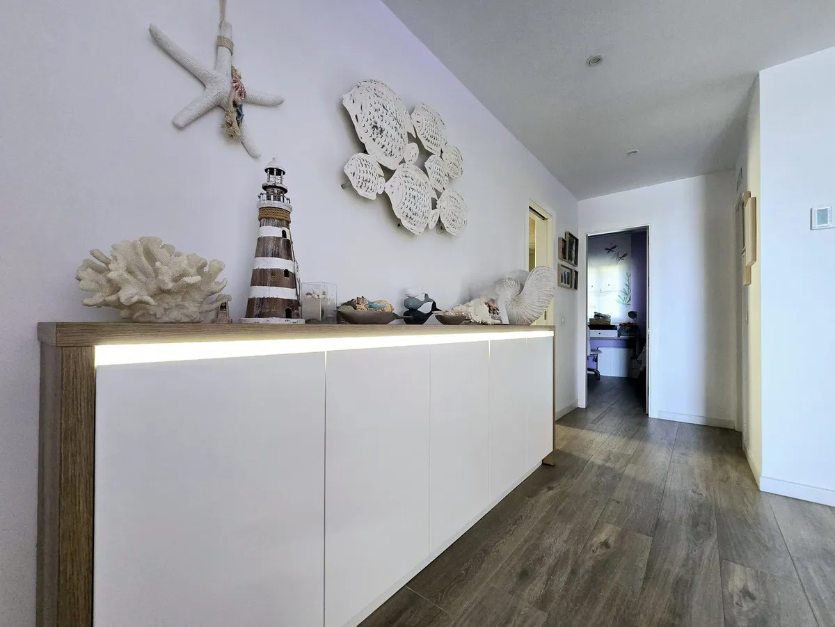 8facb239-b9b4-4b5e-a2da-90032f885bac