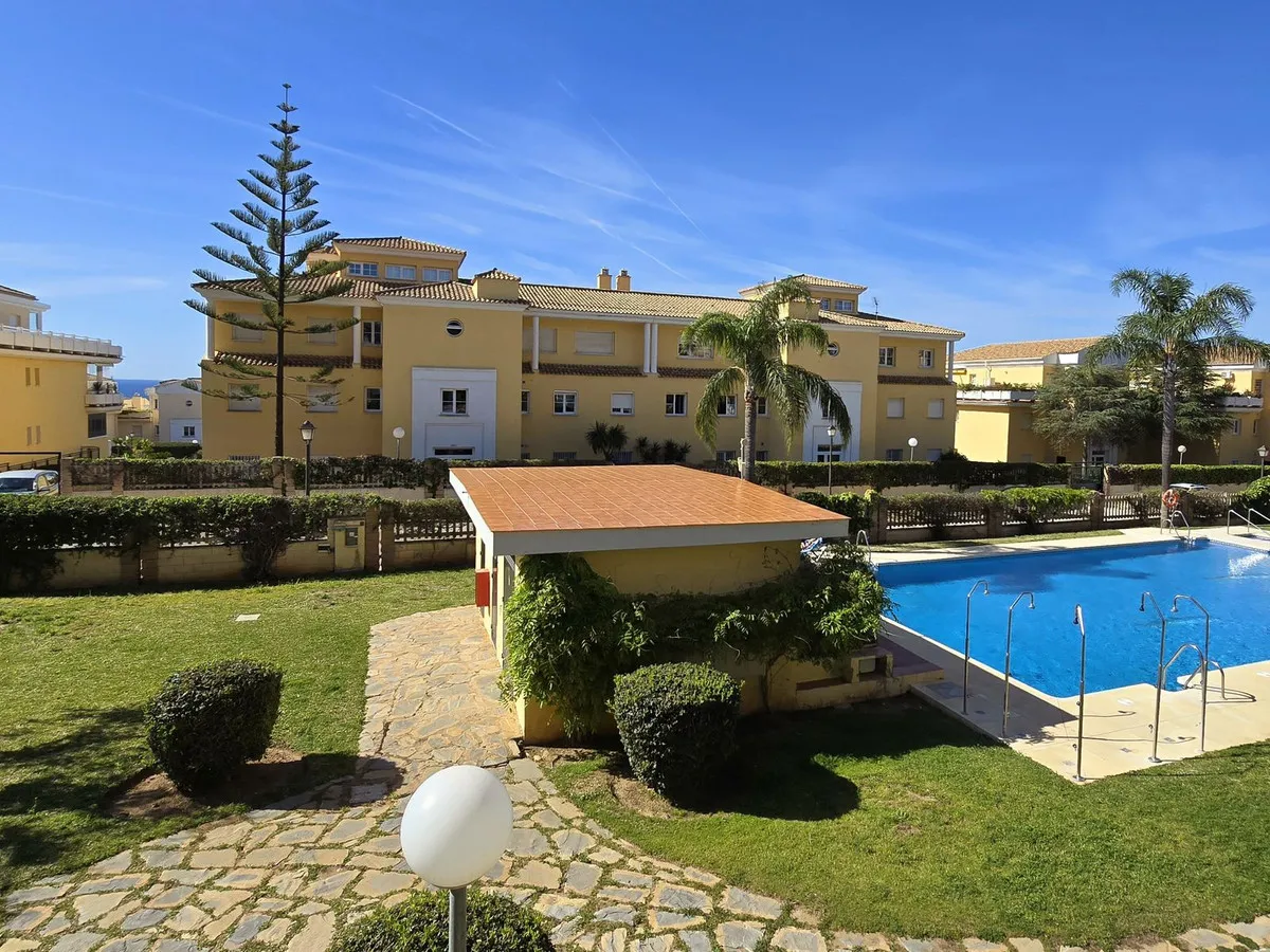 b9537917-4cc7-479b-9b6b-f092576de051