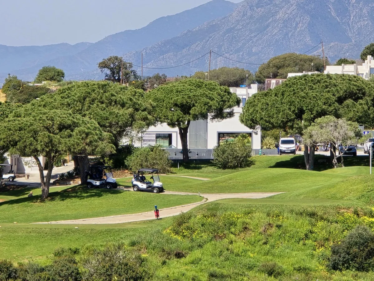 ef090a6a-e6f8-4f08-8550-7befc60dcba7