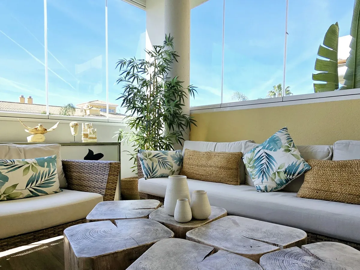 fb8b7269-0921-42fc-932e-c21b9c1f4335